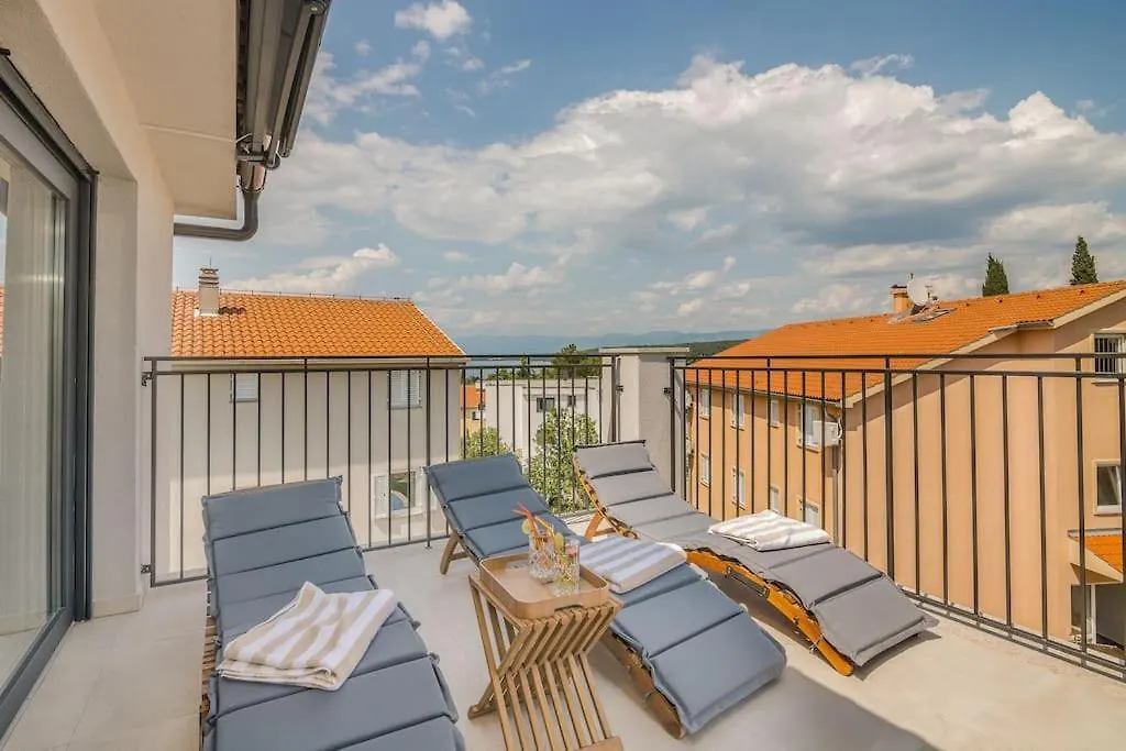 Modern Apartment Marko With Sea View Malinska
