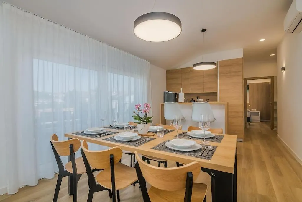 Modern Apartment Marko With Sea View Malinska