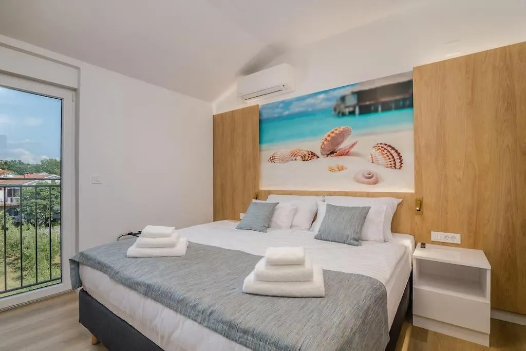 Modern Apartment Marko With Sea View Malinska