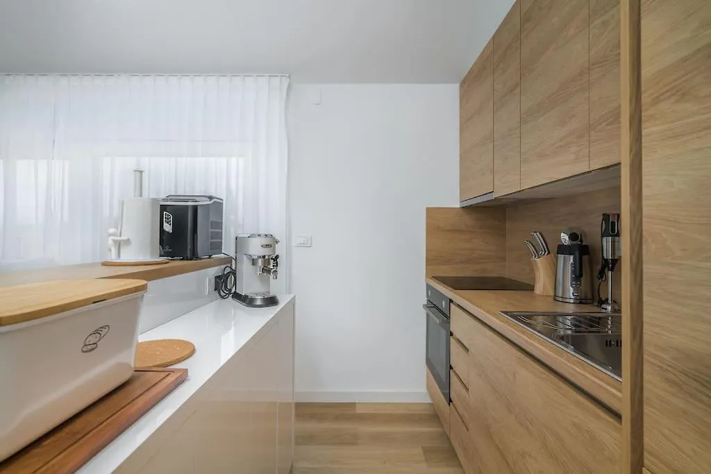 Modern Apartment Marko With Sea View Malinska